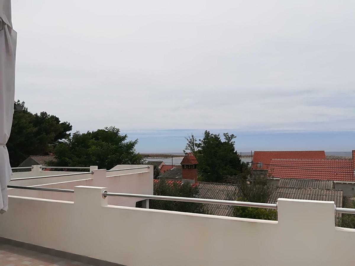 Apartman Rosanda Premuda Esterno foto