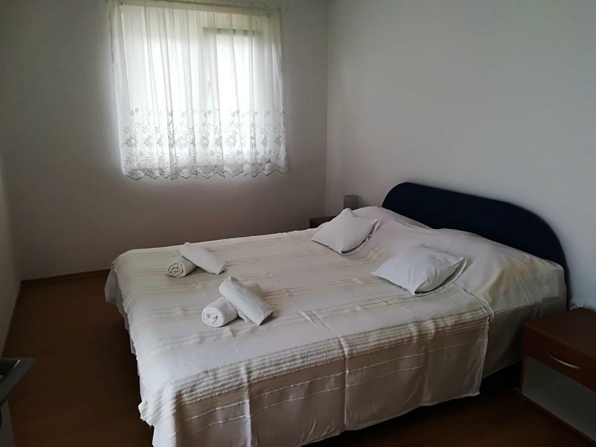 Apartman Rosanda Premuda Esterno foto